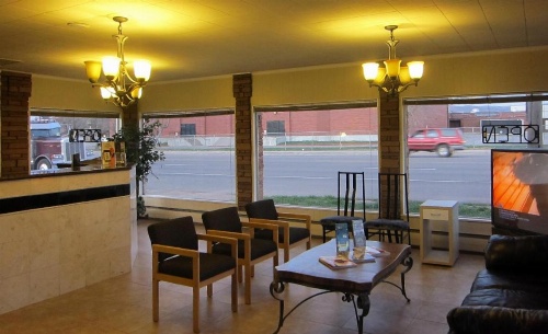 Mac's Motel image 10